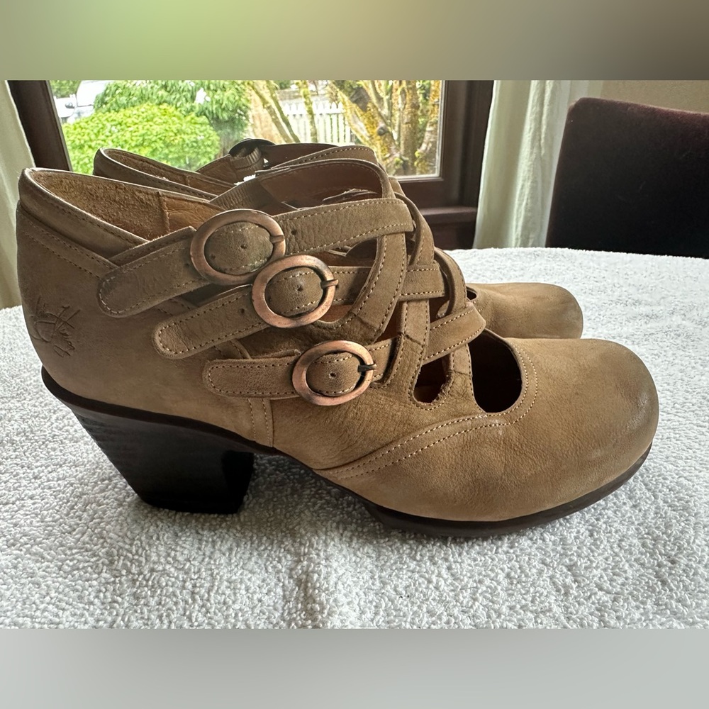John Fluevog “Hopefuls” Cross Strap Brown Leather Heels with Buckle Straps.